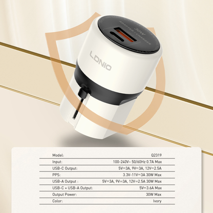 شاحن سفر عالمي  قدرة 30 واط بتقنية GaN مع منفذي USB-C + USB-A