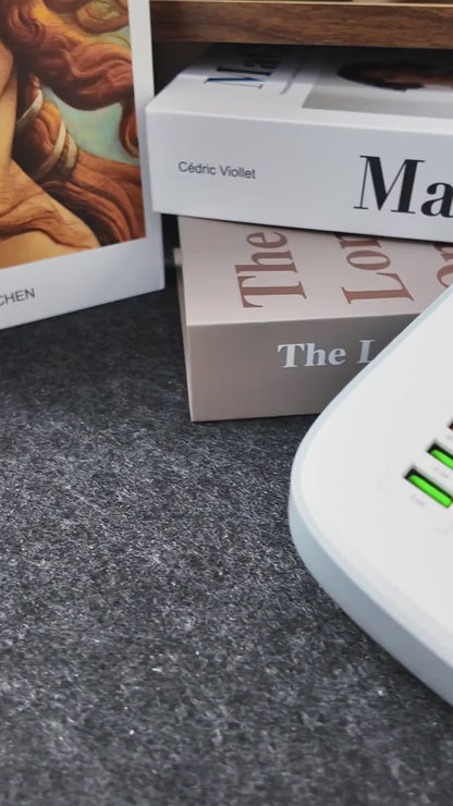 سيار كهربائي وايفاي ذكي ٣ منافذ كهرباء و٤ منافذ يو اس بي شحن سريع  تطبيق تويا