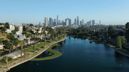 كاميرا المراقبة الذكية Arpha K16 الخارجية | عدسة مزدوجة وتقنية Wi-Fi تطبيق tuya